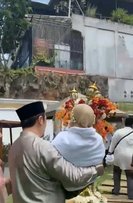 Potret Cindy Fatika Sari dan Tengku Firmansyah Siap Mantu. (Instagram/tengku_firmansyah)