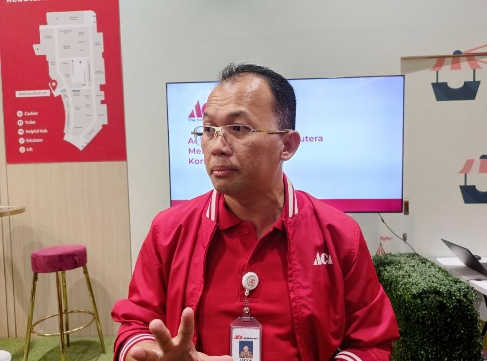 Vice President Sales & Operations ACE Hardware, Rinekso Widyanto dalam Media Briefing and Store Tour Ace Living World Alam Sutera, Jakarta, Kamis, (20/7/2023). (Dok: Restu Fadilah/Suara.com)