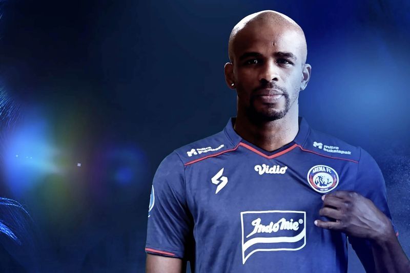 Greg Nwokolo resmi gabung Arema FC. [ANTARA/HO-MO Arema FC]