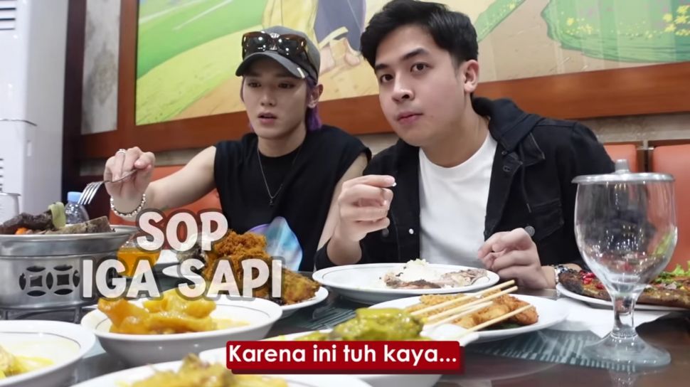 Momen Taeyong NCT Mukbang Nasi Padang. (YouTube/Nihongo Mantappu)