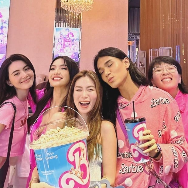 Potret Raline Shah Nonton Film Barbie di Thailand. (Instagram/ralineshah)