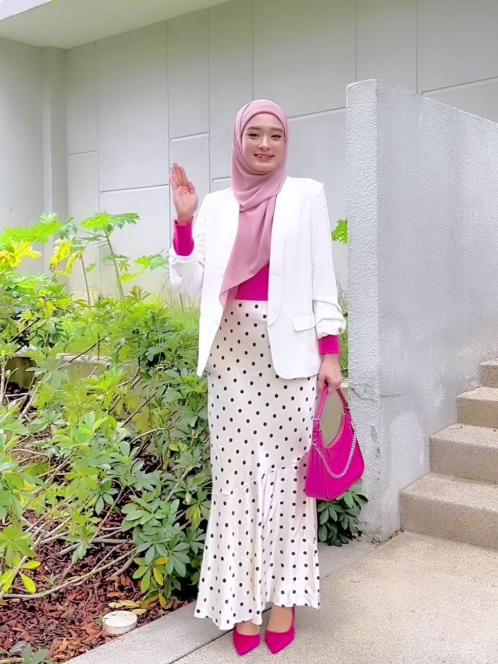 Inara Rusli Dandan Ala Barbie (Instagram)