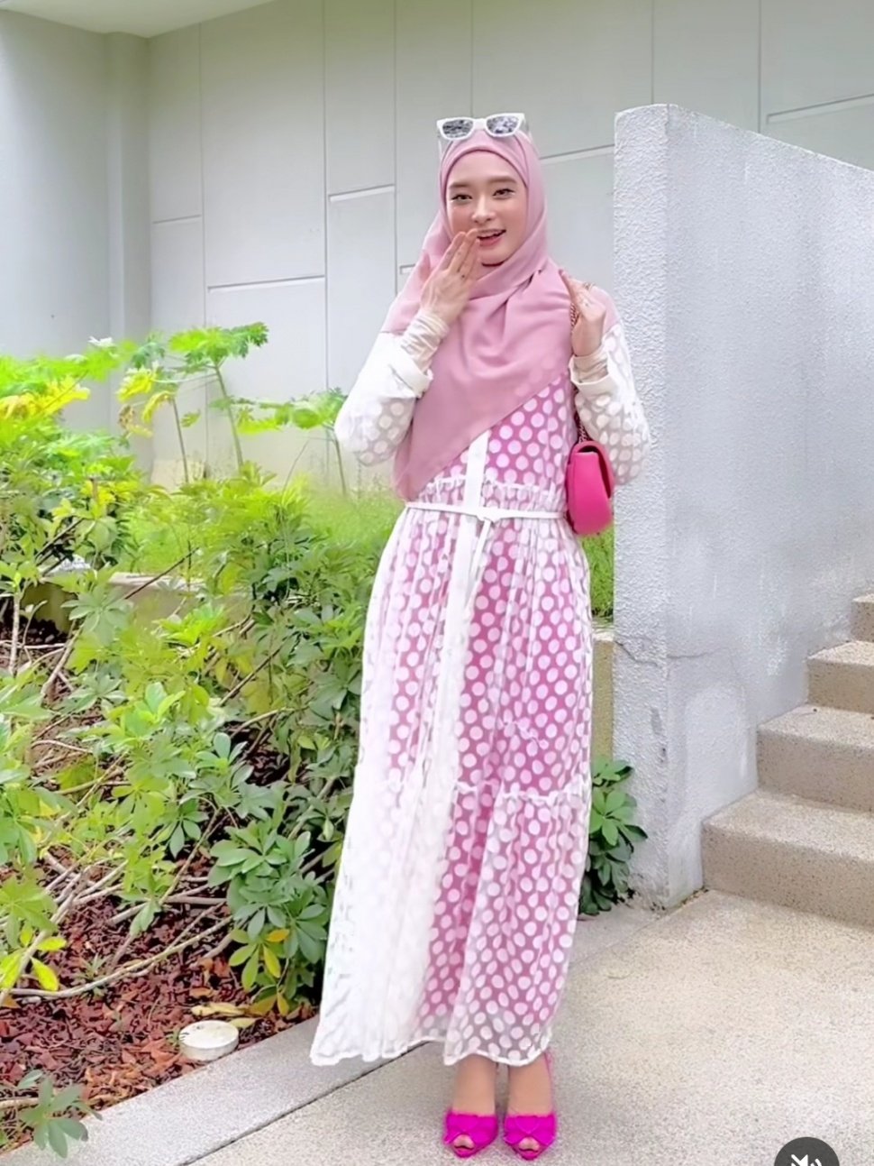 Inara Rusli Dandan Ala Barbie (Instagram)