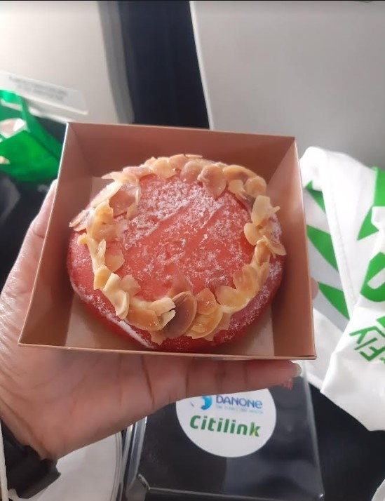 Bomboloni Merah Putih. (Suara.com/Dini Afrianti)