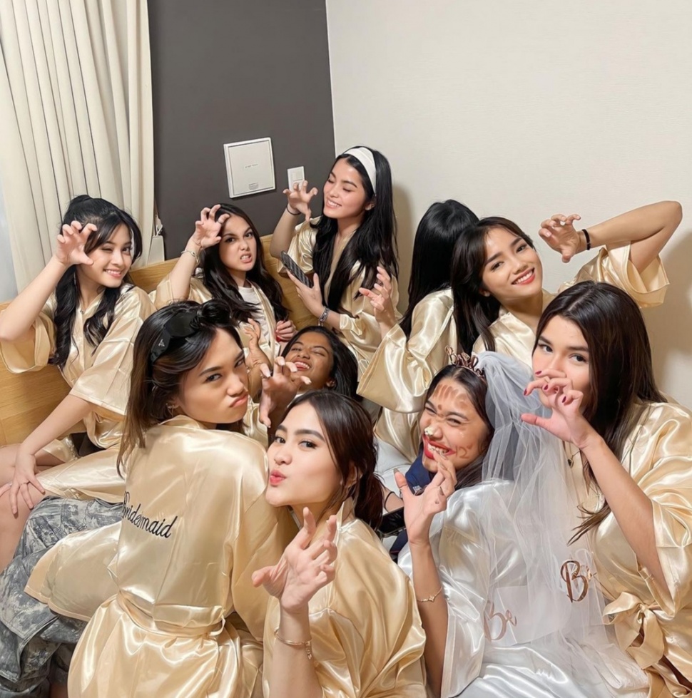 6 Potret Bridal Shower Azizah Salsha. (Dok Instagram/Azizah Salsha