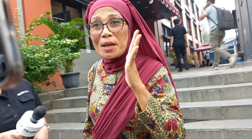 Ibu Indah Permatasari, Nursyah saat ditemui di kawasan Kapten P. Tendean, Jakarta Selatan, Senin (28/8/2023). [Suara.com/Tiara Rosana]