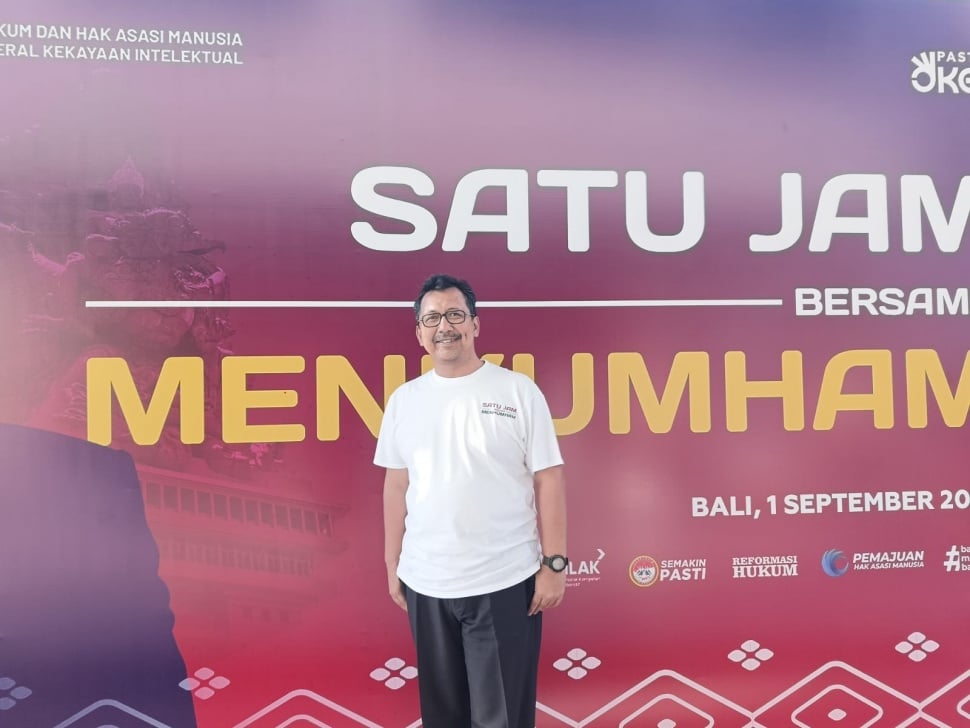  Kepala Bagian Program dan Pelaporan DJKI Kemenkumham, Andrieansjah ditemui awak media usai kegiatan ‘1 Jam Bersama Menkumham’ yang diselenggarakan di Universitas Udayana, Bali pada Jumat, (1/9/2023). (Dok: Suara.com/Restu Fadilah)