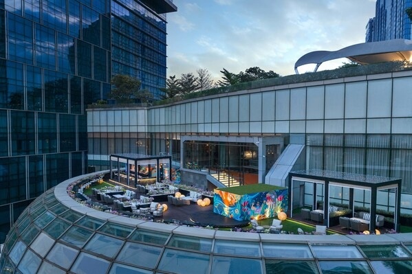 Soiree Rooftop and Bar di Four Points by Sheraton Surabaya. (Dok. Sheraton Surabaya)