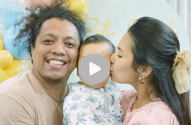 Potret ulang tahun anak Arie Kriting dan Indah Permatasari.(Instagram/@indahpermatas)