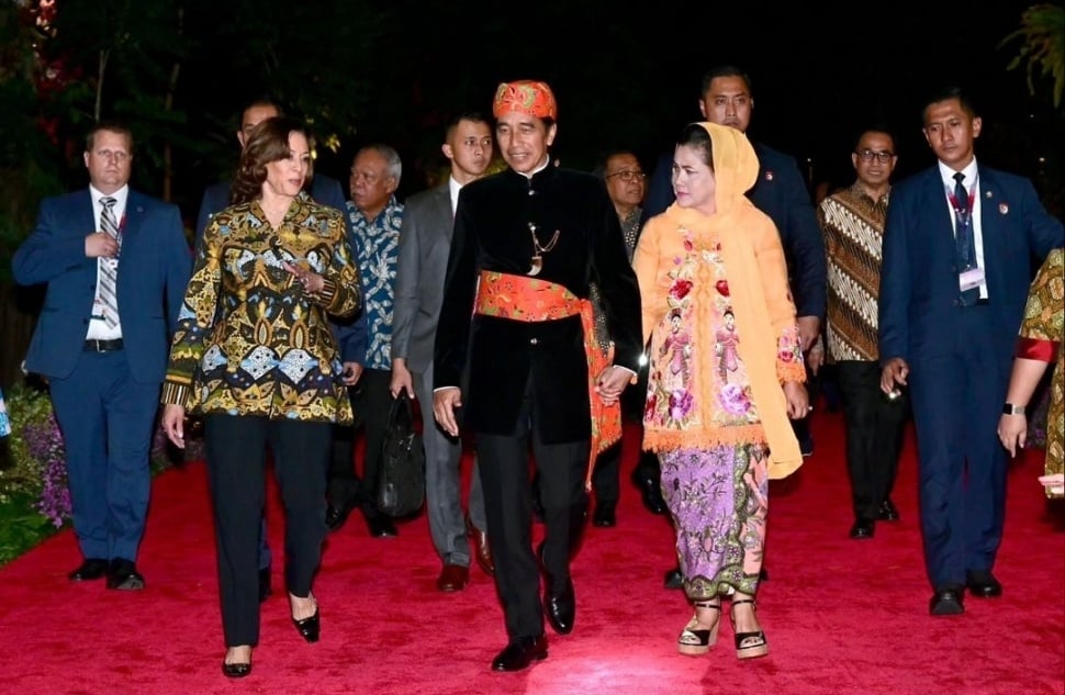 Presiden Jokowi dan Iriana Jokowi Kenakan Baju Adat Betawi di Gala Dinner KTT ASEAN (Instagram/Sekretariat.Kabinet)