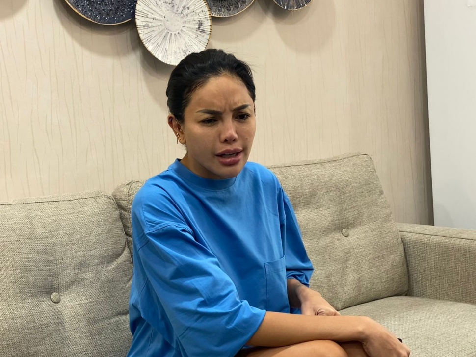 Nikita Mirzani di kawasan Kebayoran, Jakarta Selatan, Jumat (8/9/2023) [Suara.com/Tiara Rosana]