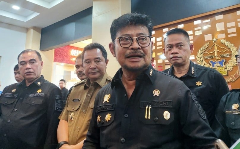 Menteri Pertanian RI Syahrul Yasin Limpo saat berkunjung ke kantor Gubernur Sulsel, Senin, 18 September 2023 [SuaraSulsel.id/Lorensia Clara Tambing]