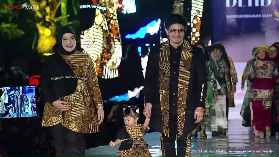 7 Potret Artis di 'Istana Berbatik. (Dok. YouTube/Sekretariat Presiden)