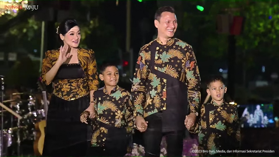 7 Potret Artis di 'Istana Berbatik. (Dok. YouTube/Sekretariat Presiden)