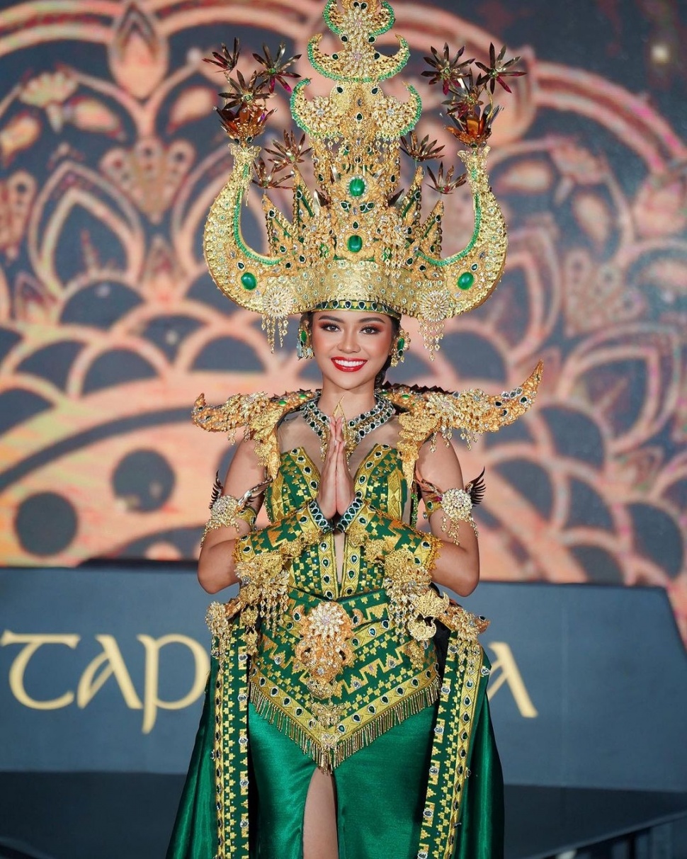 Puteri Indonesia 2003 Farhana Nariswari mewakili Indonesia di ajang Miss International 2023. (Dok. Instagram)