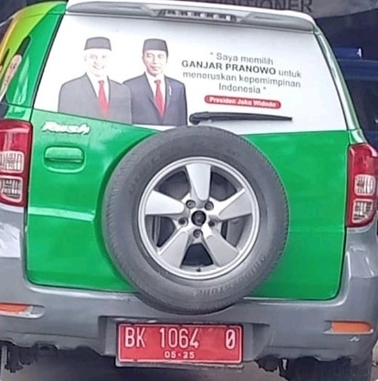 Mobi pelat merah stiker Ganjar (X)