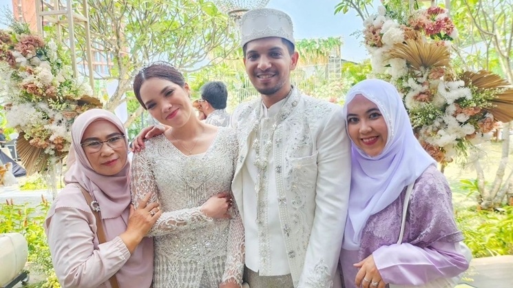Potret Pernikahan Yusuf Sungkar (Instagram/@santiasokamala)