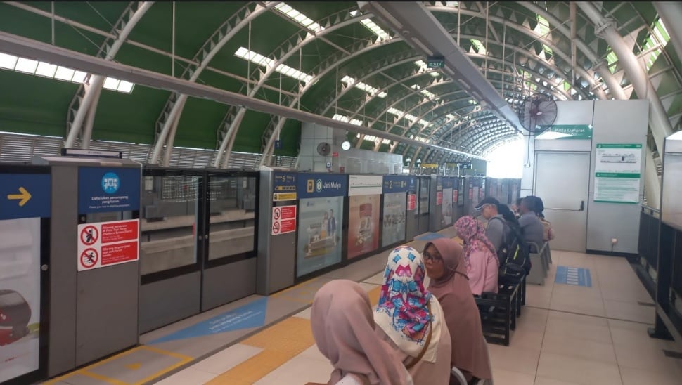 LRT Jabodetabek. (Suara.com/Dini Afrianti)