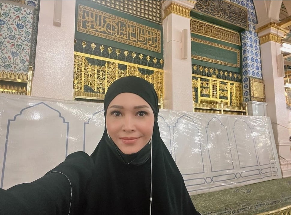 Potret Maia Estianty Umroh (Instagram)