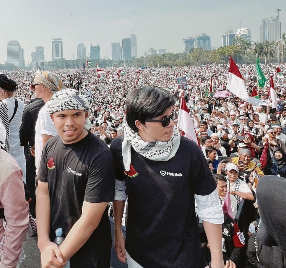 Artis Ikut Aksi Bela Palestina di Monas. (Instagram/attahalilintar)