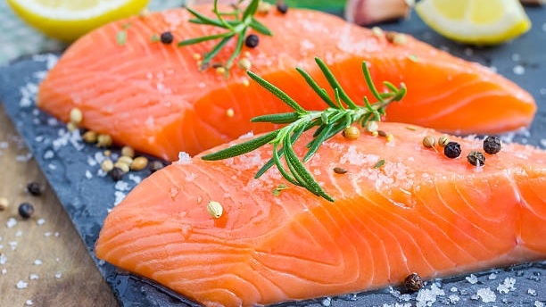 Ilustrasi daging salmon (pexels/robert mcandy)