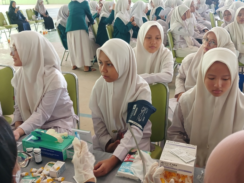 Edukasi dan juga Skrining PTM-TBC pada Pesantren Daarul Rahman, Jakarta Selatan, Selasa (14/11/2023).