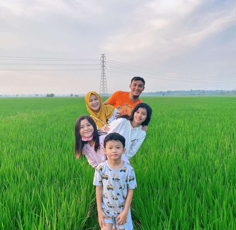 Kilas Balik Kemesraan Okie Agustina dan Gunawan Dwi Cahyo. (Dok. Instagram)