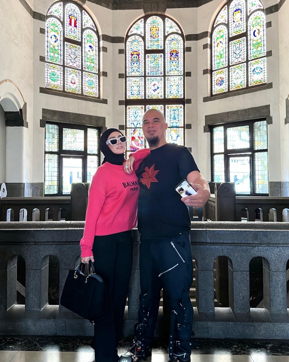 Ahmad Dhani dan Mulan Jameela. [Instagram]