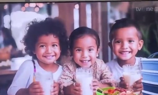 Cuplikan iklan Prabowo - Gibran yang tampilkan anak-anak. (tangkapan layar/X)