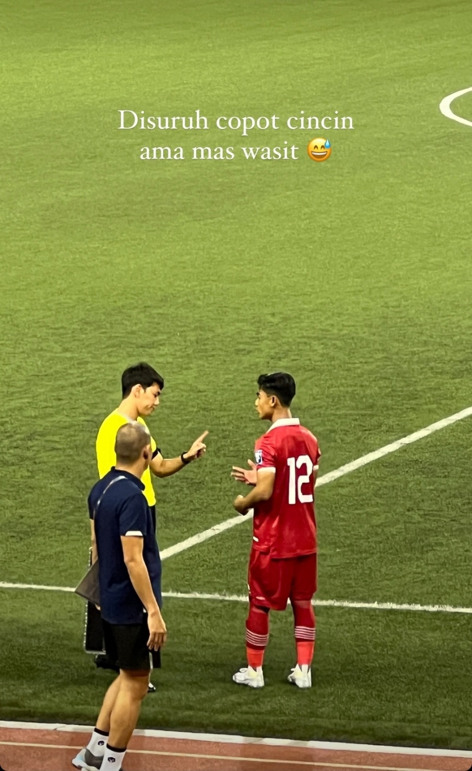 Viral Pratama Arhan Diminta Wasit Copot Cincin Kawin (Instagram/@yogiramons)