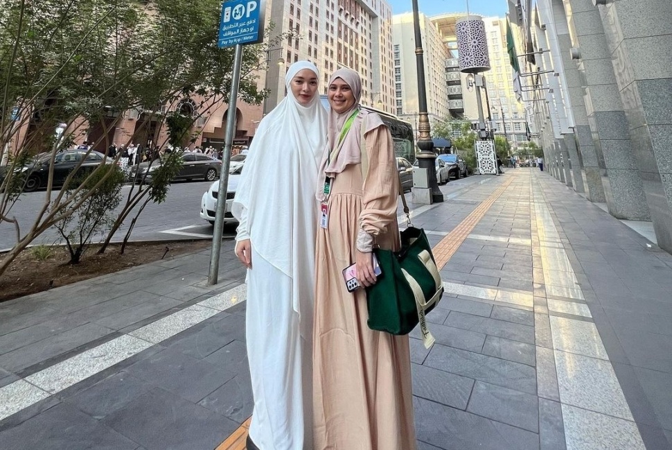 OOTD Zaskia Gotik Kenakan Hijab (Instagram)