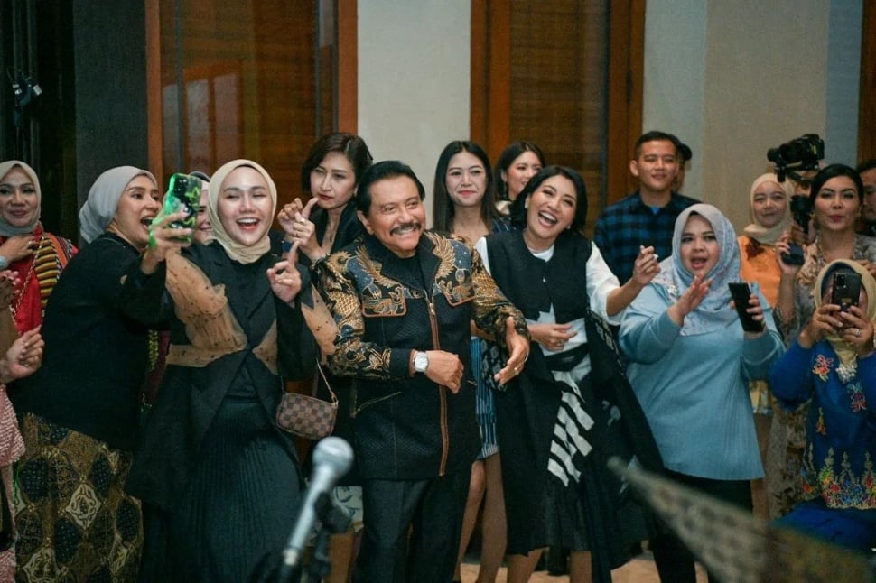 Ulang tahun pernikahan Andika Perkasa dengan Hetty, ada Hafiz Prasetia Akbar dan Angela Adinda (instagram/jenderaltniandikaperkasa)