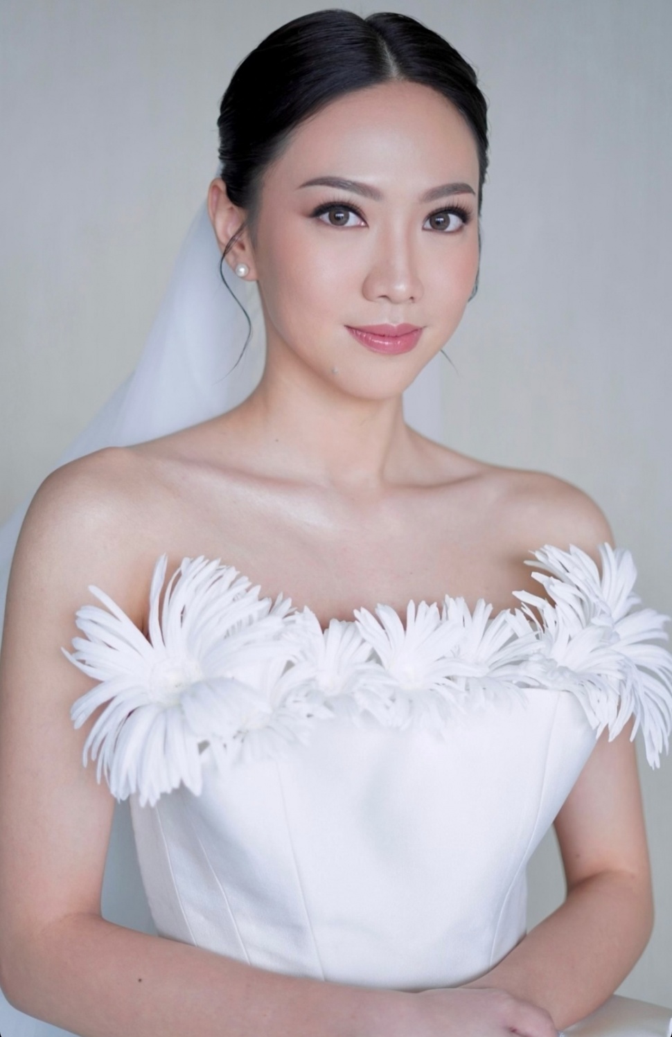 Shania Junianatha alias Shanju Dalam Balutan Gaun Pengantin (Instagram/@tirzavania)