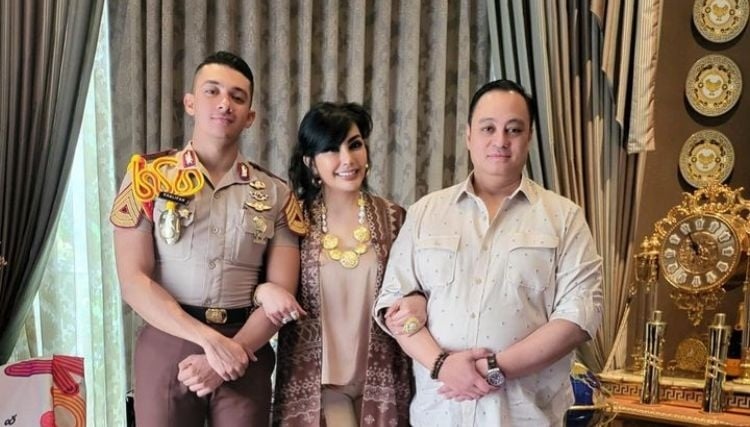 Khalifah Nasif, Maya Miranda Ambarsari, dan Andreas Reza (Instagram)