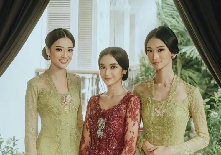 Patricia Arstuti Pramesti Putri dan dua kakak perempuannya (TikTok)