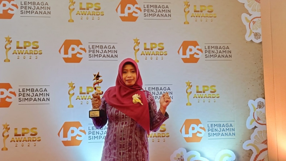 Direktur Utama BPR Bank Tulungagung, Suhermin saat ditemui di malam LPS Awards 2023. (Dok: Restu Fadilah/Suara.com)