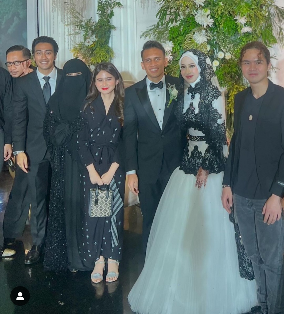 Artis datang ke pernikahan Egy Maulana Vikri dan Adiba Khanza. (Dok. Instagram)