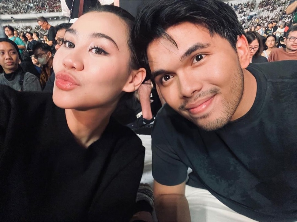 Thariq Halilintar selfie bareng Aaliyah Massaid. (Instagram/ thariqhalilintar)