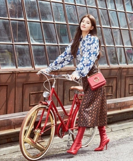 Padu Padan Boots ala Bae Suzy. (Instagram/@skuukzky)