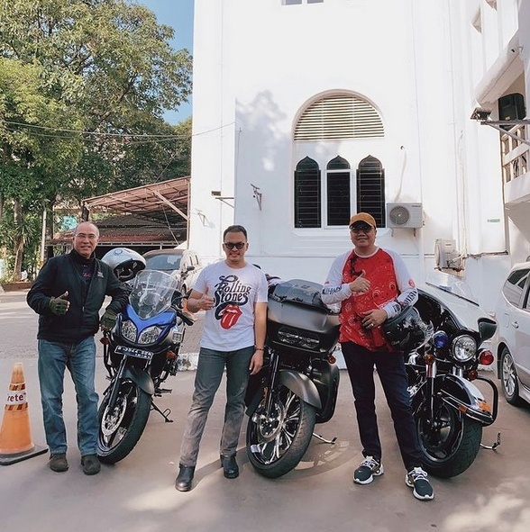 Haris Faisal Touring Pakai Moge Harga Miliaran. (Instagram)