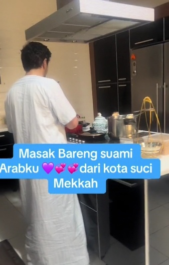 Tangkapan layar dapur rumah Citra Insani di Arab Saudi. (TikTok/@citrainsanibbc)