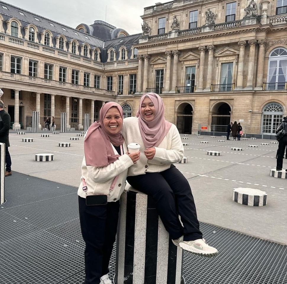 Mbak Lala dan Sus Rini Liburan ke Paris (Instagram)