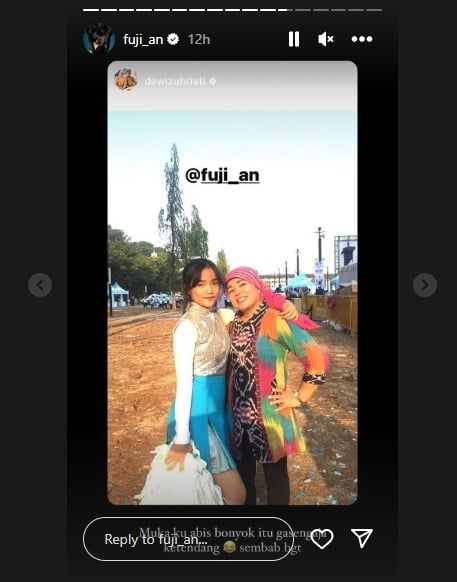 Wajah Fuji saat jadi cheerleader. (Instagram)