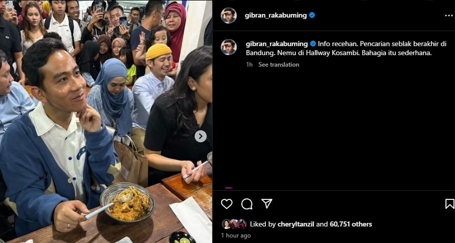 Gibran Rakabuming Raka makan seblak. (Instagram/@gibran_rakabuming)