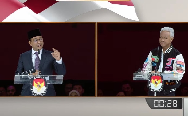 Anies Baswedan dan Ganjar Pranowo di debat capres kelima [youtube]