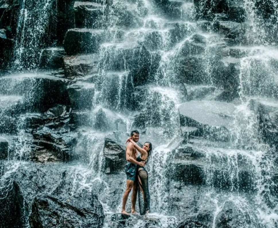 Potret Kenangan Wulan Guritno dan Sabda Ahessa. (Instagram)