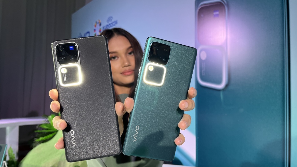 Vivo V30 dan Vivo V30 Pro resmi meluncur ke Indonesia pada Rabu (28/2/2024). [Suara.com/Dicky Prastya]