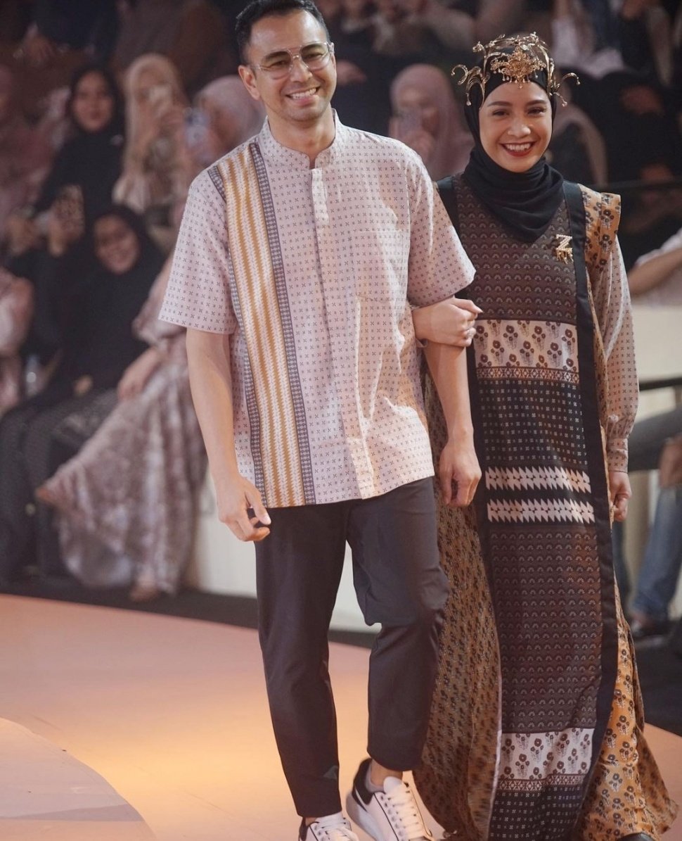 Nagita Slavina dan Raffi Ahmad Kenakan Salah Satu Koleksi Baju Lebaran Rancangan Zaskia Sungkar (Instagram)