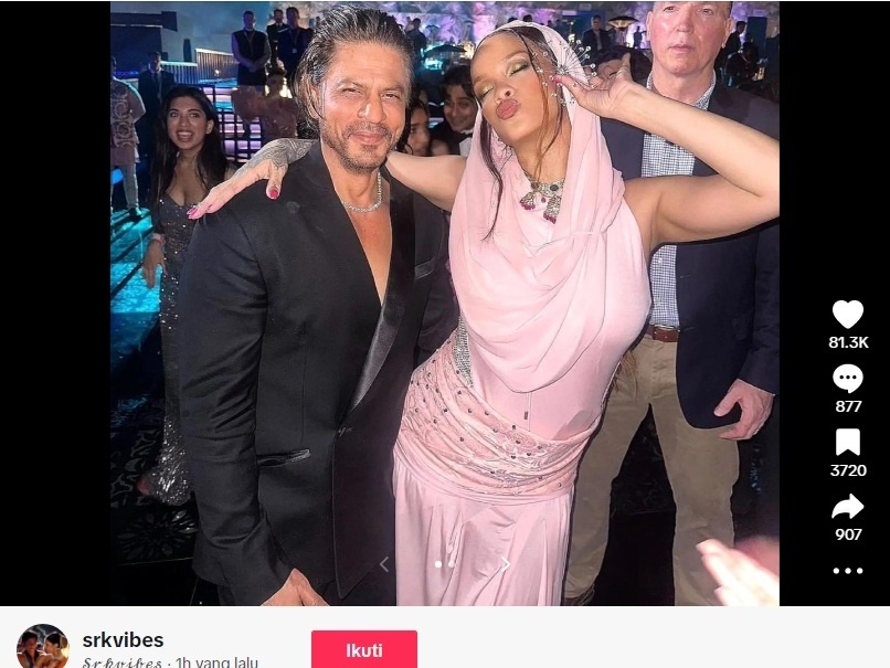 Momen Langka, Kesantunan Shah Rukh Khan Foto Bareng Rihanna Diomongin