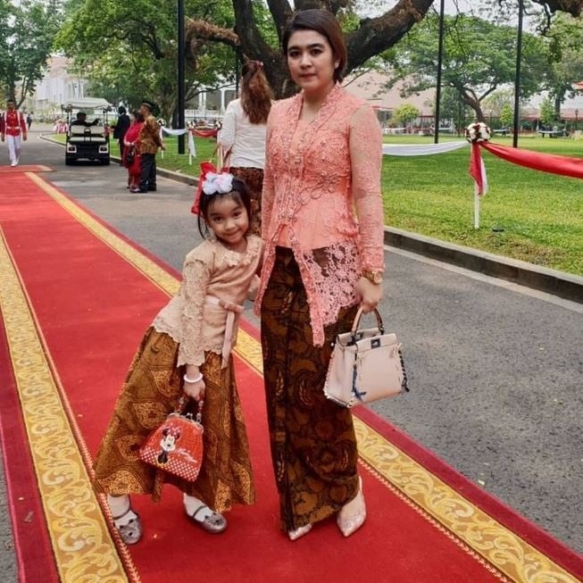 Koleksi tas Dita Andini, kakak Selvi Ananda. (Instagram)